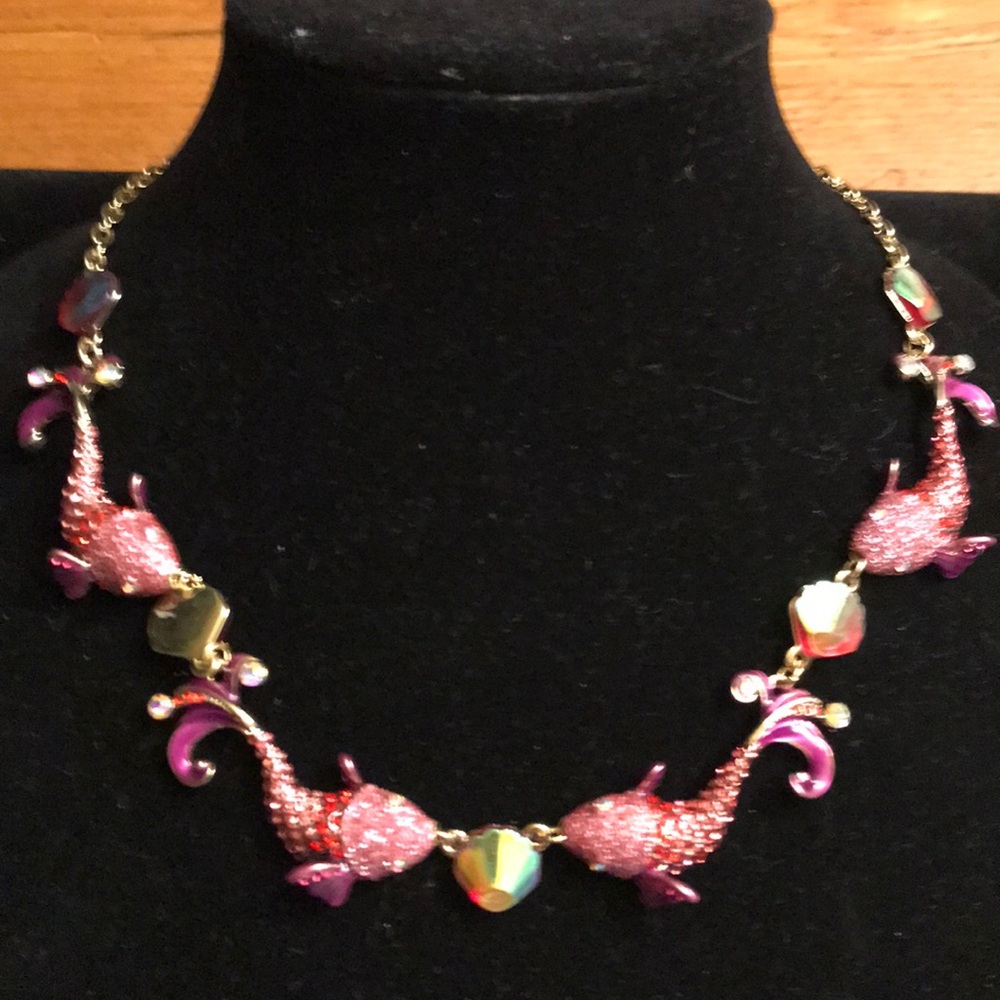 🌺BetseyJohnsonGoldtone Pink Crystal Fish Necklace